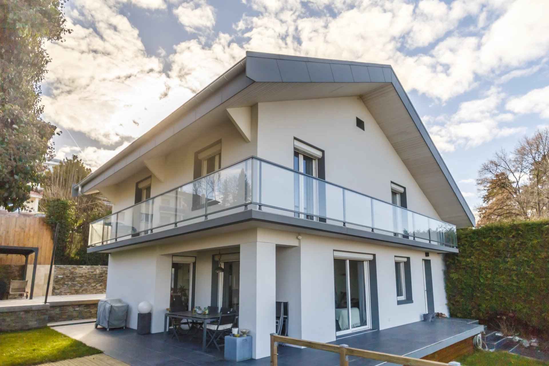 À vendre maison à Evian-les-Bains 