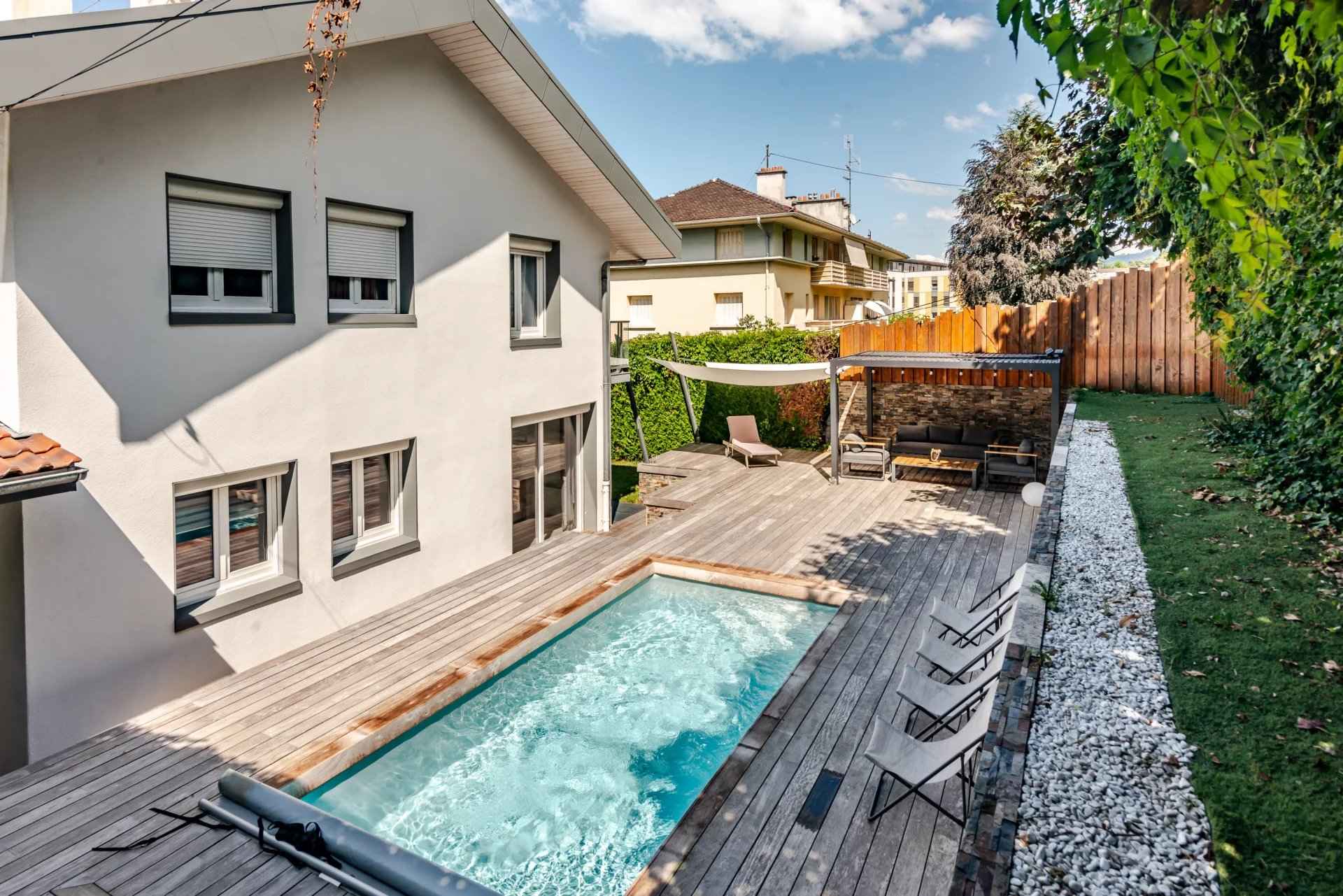 À vendre maison à Evian-les-Bains 