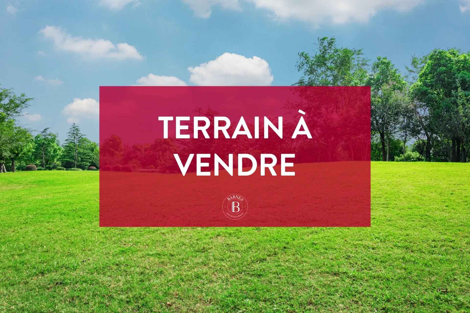 À vendre terrain situé à Neuvecelle de 1 393 m² 