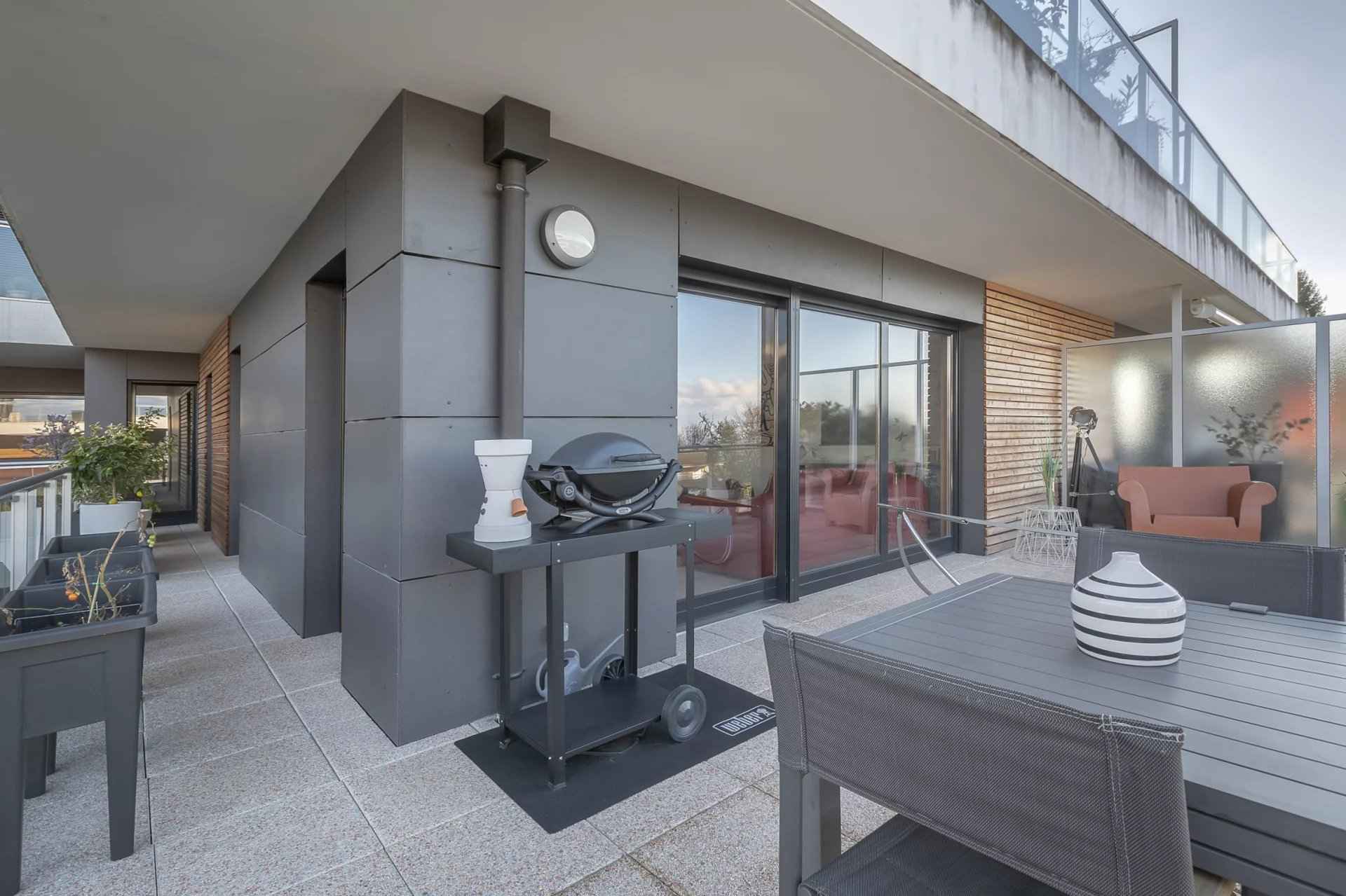 Appartement - Barnes Léman, agence immobilière de prestige, terrasse