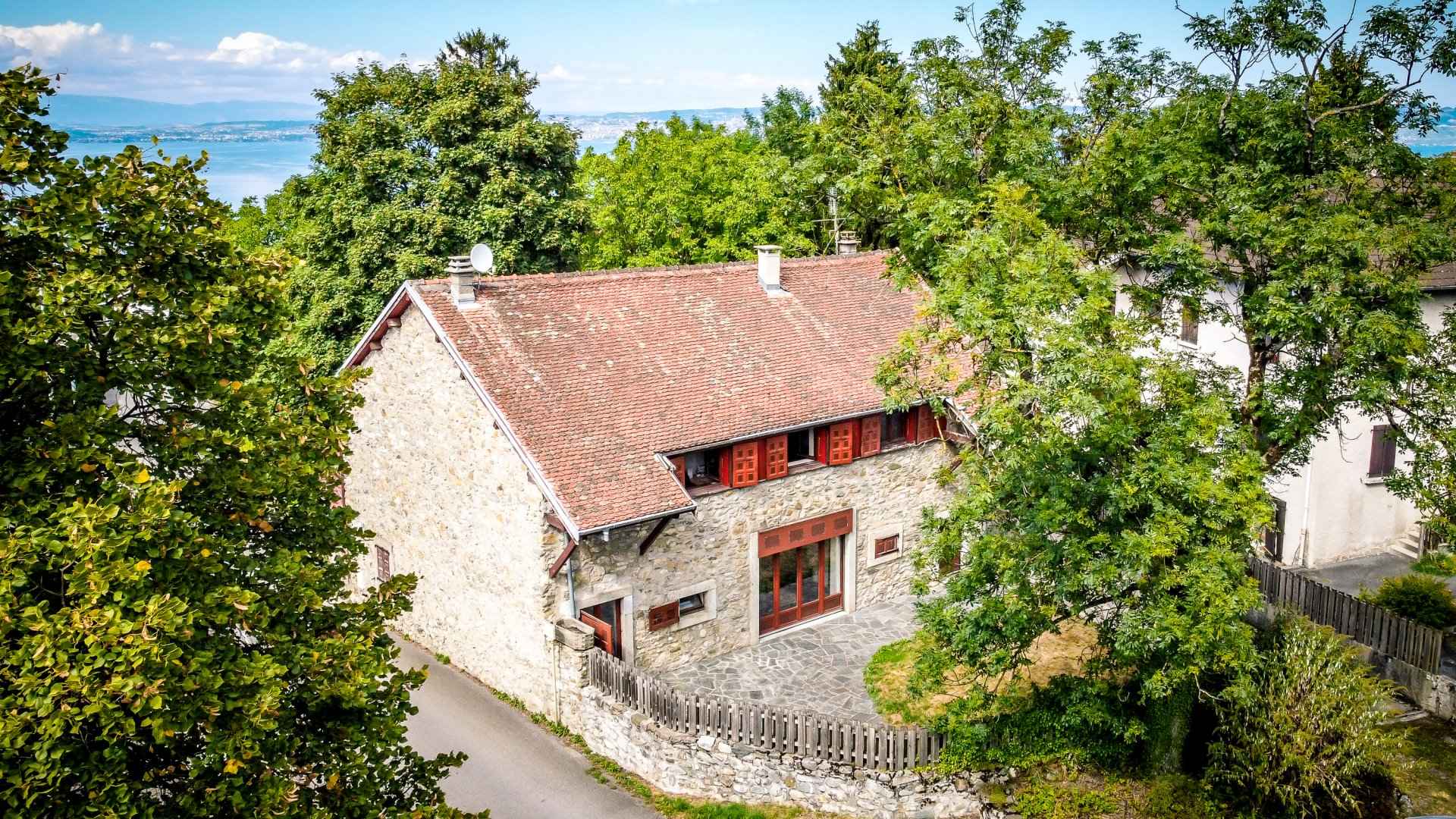 Maison / Villa - Barnes Léman, agence immobilière de prestige-maison