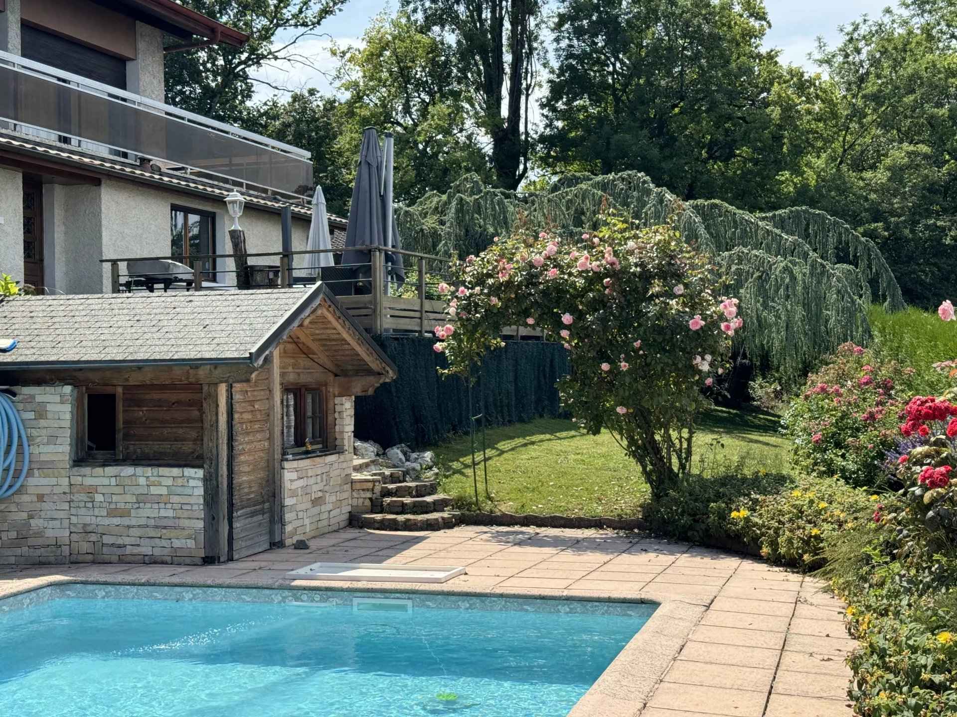  À vendre villa située à Évian-les-Bains de 262 m² - 6 chambres