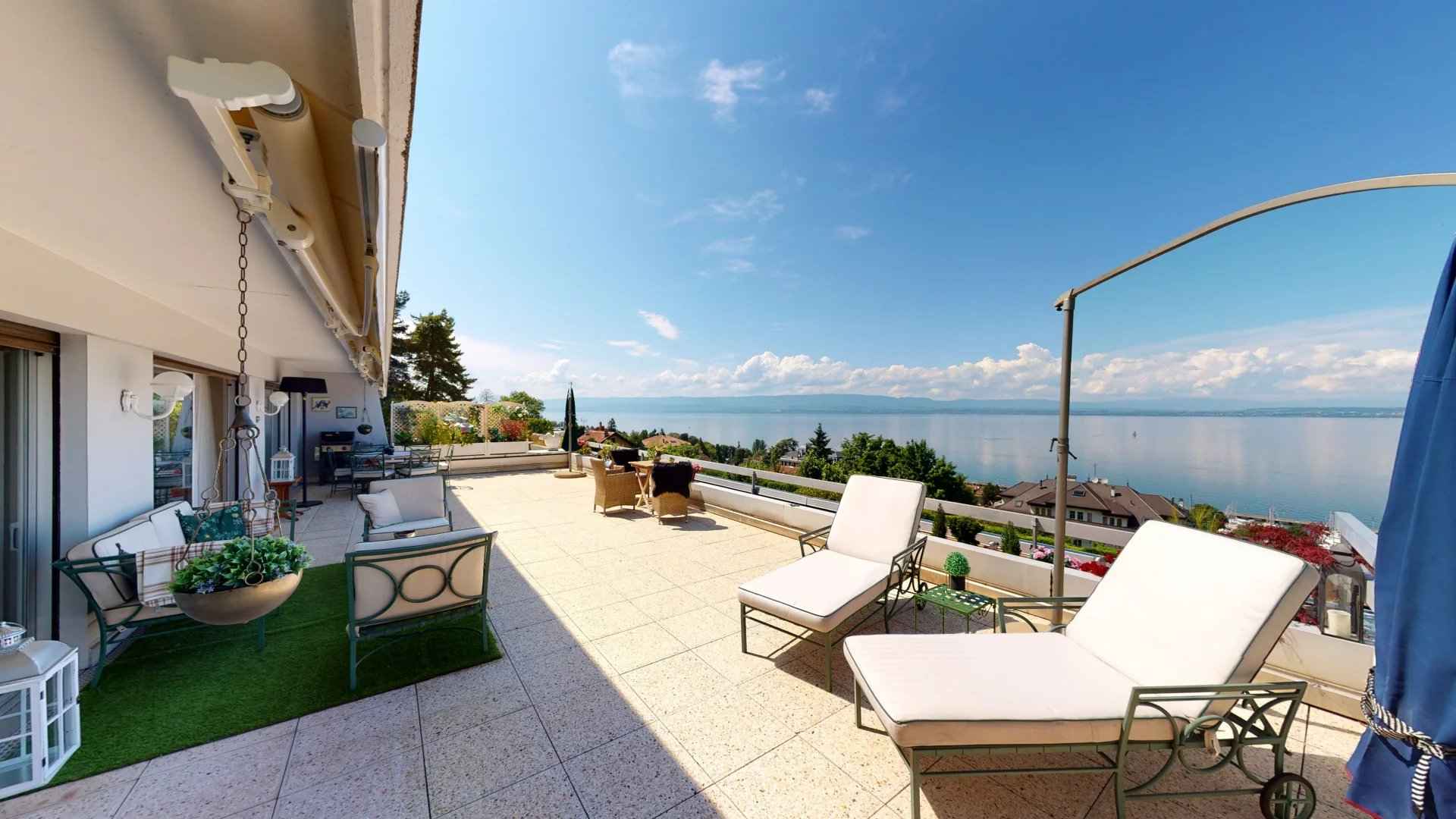 À vendre Appartement vue sur le Léman situé à Évian-les-Bains de 232 m² - 3 chambres 