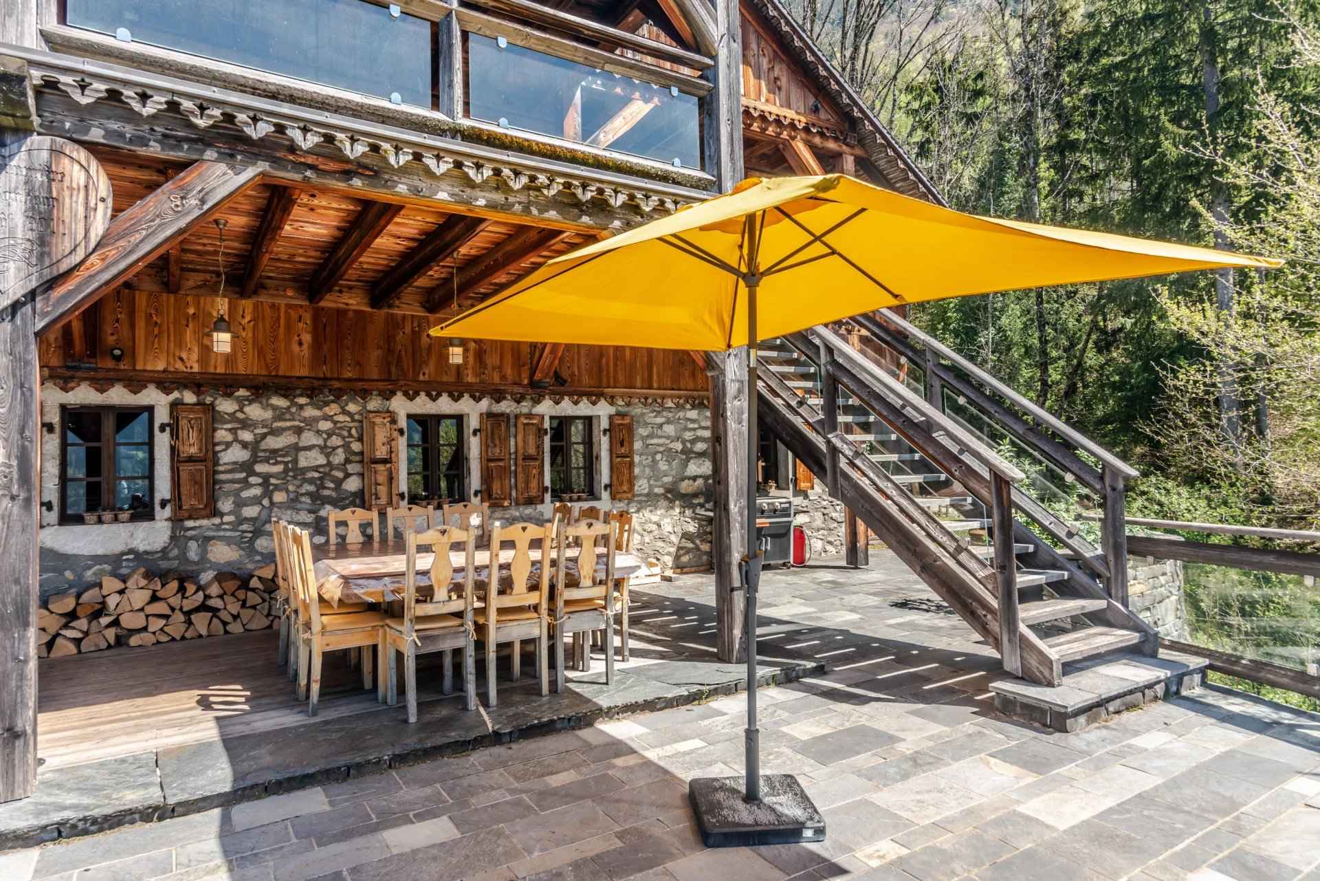 Chalet à vendre à Chevenoz de 355 m² - 7 chambres - 1 500 000 €