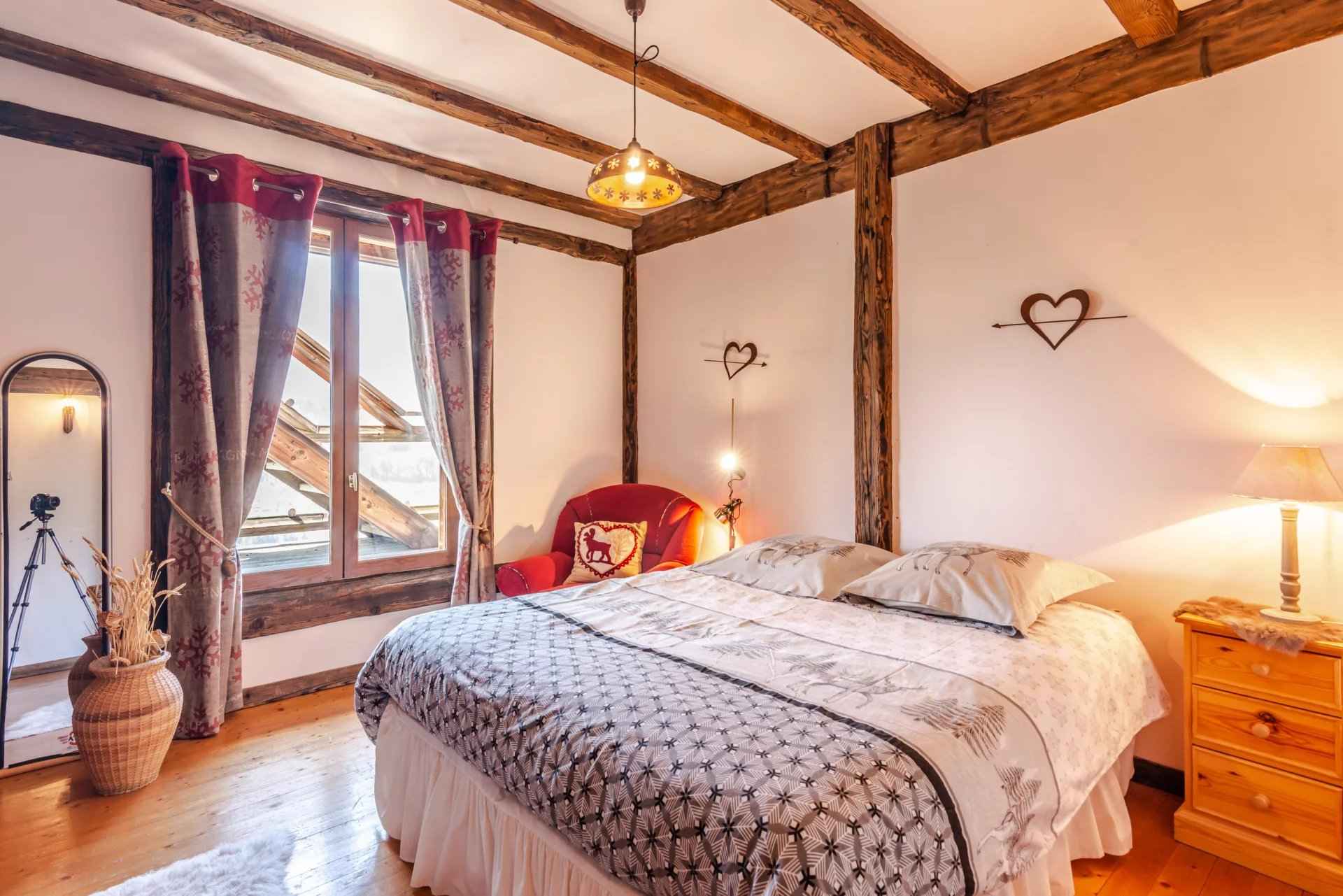 Chalet à vendre à Chevenoz de 355 m² - 7 chambres - 1 500 000 €