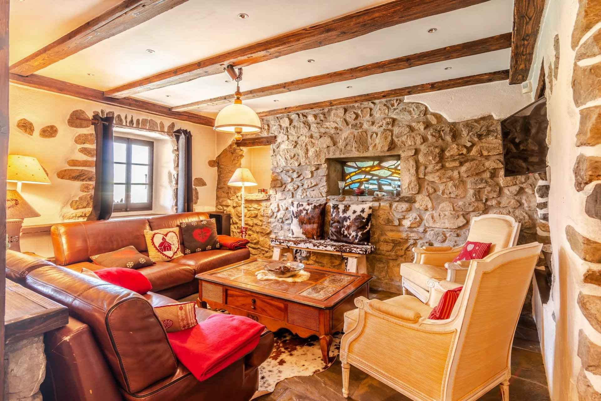 Chalet à vendre à Chevenoz de 355 m² - 7 chambres - 1 500 000 €